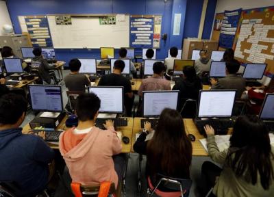 قدم اول کالیفرنیا برای دانش آموزان: بیشتر بخوابید و دیرتر به مدرسه بروید
