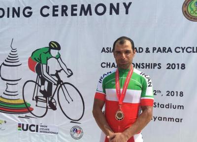 خبرنگاران تمرین در خانه سهم قهرمان دوچرخه سواری دنیا در مبارزه با کرونا