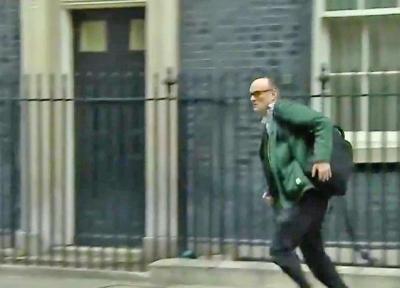 یک قربانی دیگر در دولت بریتانیا ، مشاور فراری نخست وزیر کرونامثبت شد