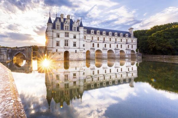 تور فرانسه: قلعه چنانسی فرانسه (Chenonceau)، قلعه زنان قدرتمند